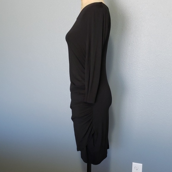 H&M elegant flattering little black dress - Picture 3 of 7